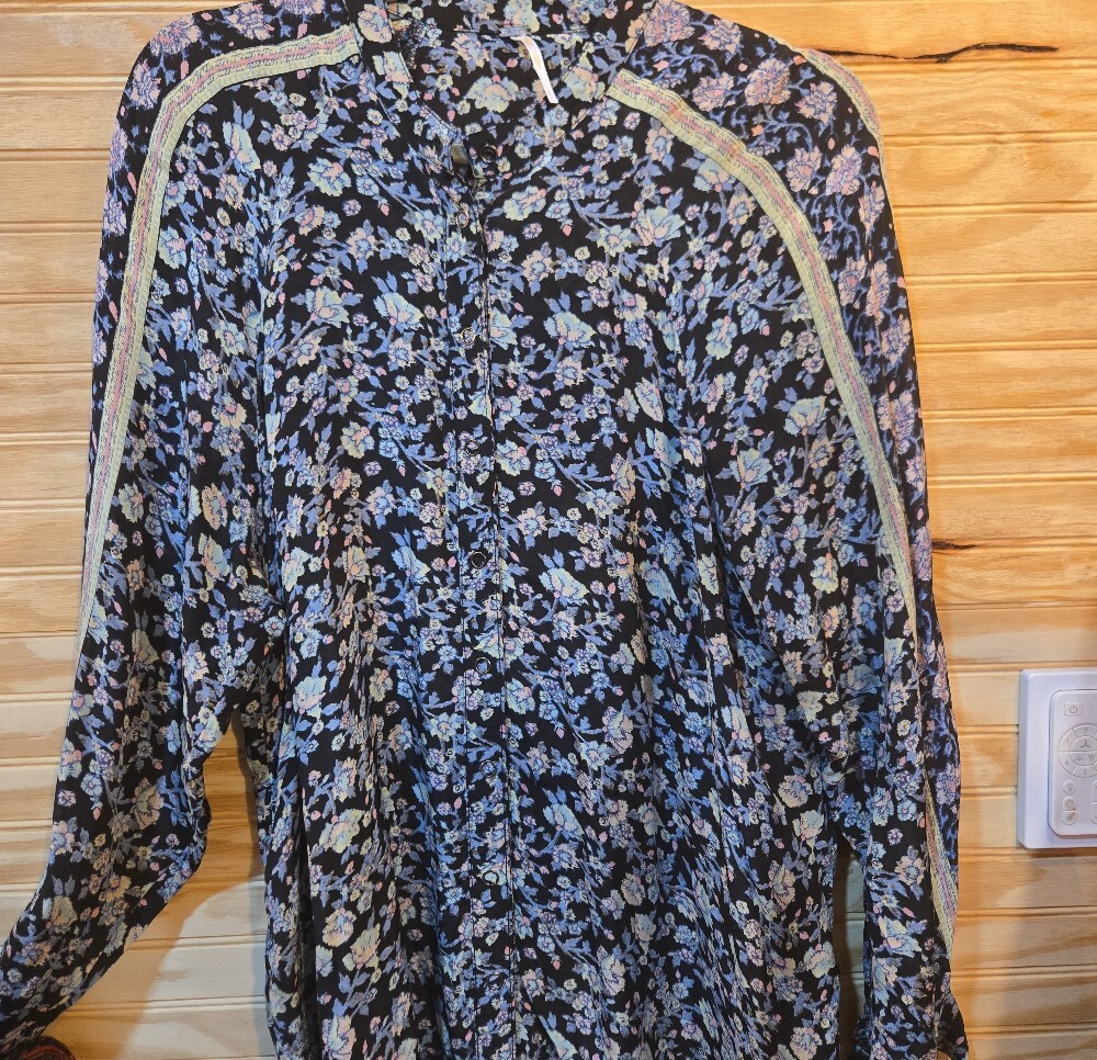Free People - Picture 4 of 6